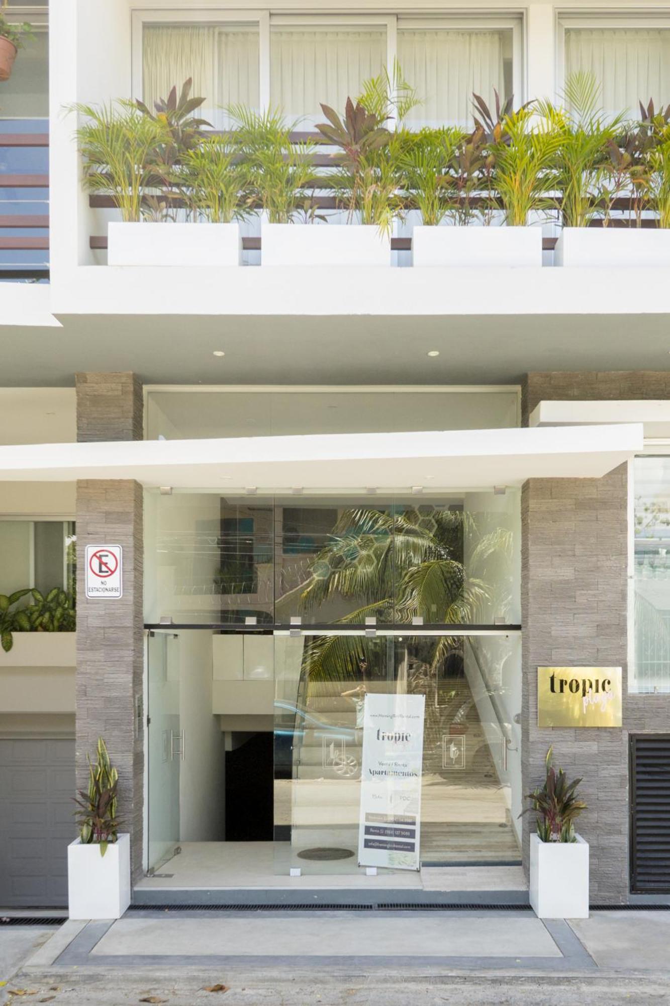 Tropic Playa Apartments بلايا ديل كارمن المظهر الخارجي الصورة